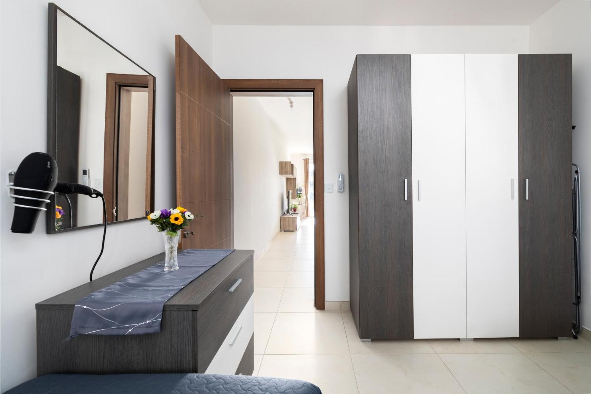 סיינט פול ביי Modern & Spacious 2Br Apartment With Country Views - Close To Xemxija Bay מראה חיצוני תמונה